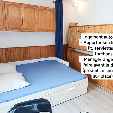 Acces Direct Aux Pistes Et Gr10, Vue Sur La Vallee Arette